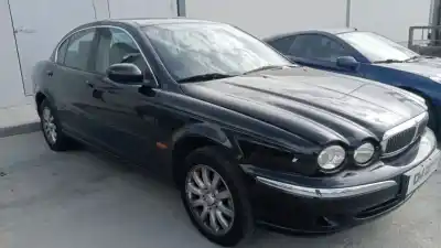 Veículo de Sucata jaguar x-type 2.5 v6 do ano 2001 alimentado g/xb