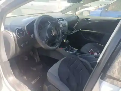 Veicolo di demolizione seat leon (1p1) reference dell'anno 2006 alimentato bxe