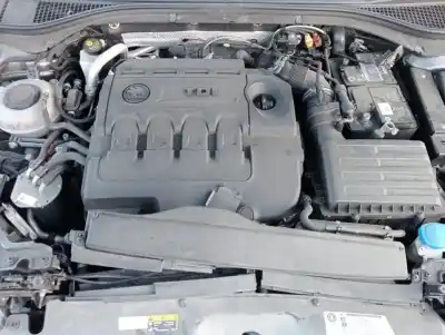 Veicolo di demolizione skoda superb (3v3) active dell'anno 2019 alimentato dfga