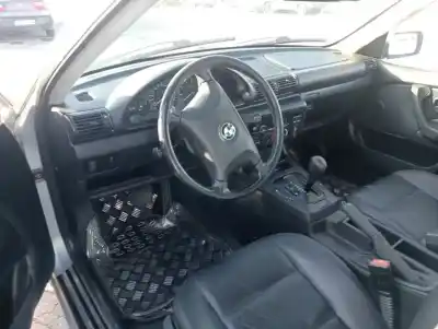 Veículo de Sucata bmw 3 compact (e36) 316 i do ano 1998 alimentado m43 b16 (164e2)