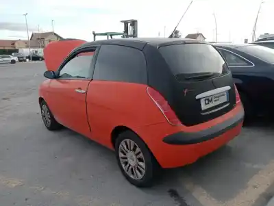 Veicolo di demolizione lancia ypsilon (101) 1.2 16v argento dell'anno 2006 alimentato 188a5000