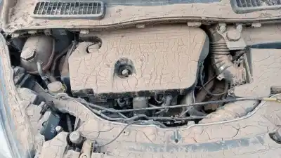 Véhicule à la ferraille ford kuga (cbs) titanium de l'année 2018 alimenté t8ma