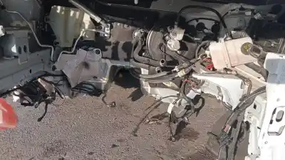 Veicolo di demolizione renault kangoo iii authentic dell'anno 2025 alimentato k9k u8