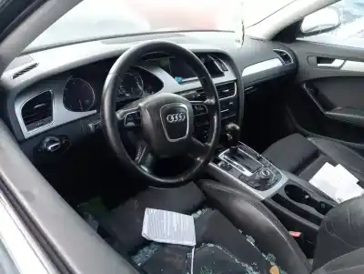Veicolo di demolizione audi a4 berlina (b8) básico dell'anno 2010 alimentato cgka