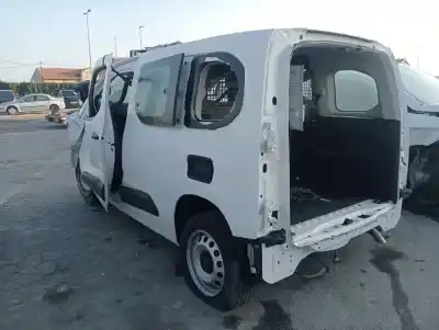 Veicolo di demolizione opel combo life edition dell'anno 2024 alimentato 