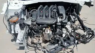 Veículo de Sucata peugeot 208 (p2) active do ano 2023 alimentado hm05