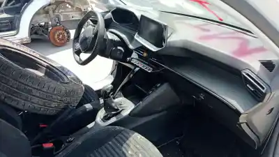 Veículo de Sucata peugeot 208 (p2) active do ano 2023 alimentado hm05