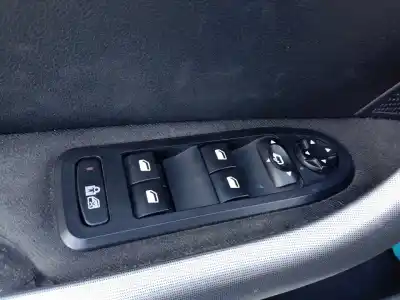 Vehicul casat peugeot 308 premium al anului 2007 alimentat rhr