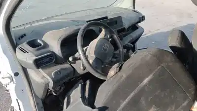 Verschrottungsfahrzeug toyota proace city combi l1 gx des jahres 2022 angetrieben yh01