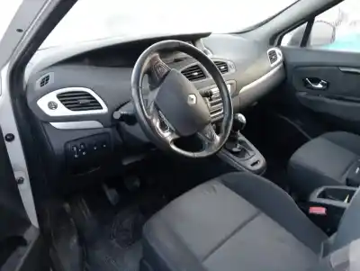 Veicolo di demolizione renault scenic iii authentique dell'anno 2014 alimentato h5f a4