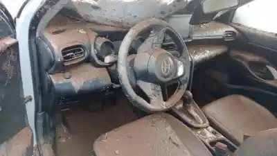 Hurda Aracı toyota yaris cross hybrid fwd style yılın 2023 güçlü 