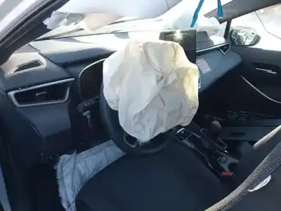 Veículo de Sucata toyota corolla touring sports (e21) hybrid active do ano 2025 alimentado 2zr-fxe