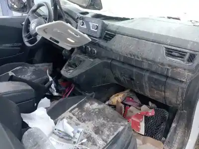 Veicolo di demolizione renault kangoo iii authentic dell'anno 2024 alimentato k9k u8