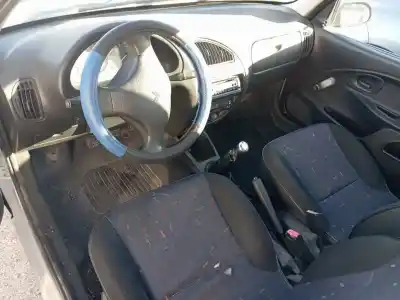 Veículo de Sucata citroen saxo 1.1 sx do ano 2002 alimentado hfx