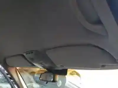 Sloopvoertuig volvo v70 familiar b5244s van het jaar 2000 aangedreven 