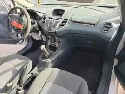 Veículo de Sucata ford fiesta (cb1) kvja do ano 2010 alimentado 