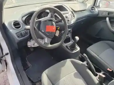 Veículo de Sucata ford fiesta (cb1) kvja do ano 2010 alimentado 