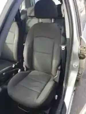 Vehicul casat mazda 2 berlina (dy) fxja al anului 2003 alimentat 