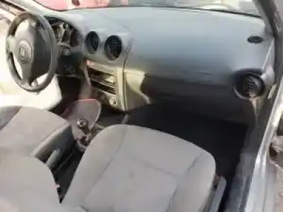 Veicolo di demolizione seat ibiza (6l1) amf dell'anno 2002 alimentato 