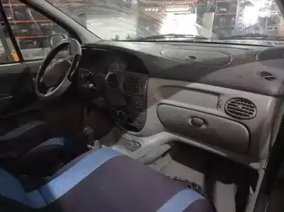 Здавання транспортного засобу renault                                            scenic (ja..)                                                                                                                                                                                                                                              f9q744 року 2001 потужний 