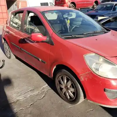 Scrapping Vehicle renault clio iii d4fd7 of the year 2006 powered 