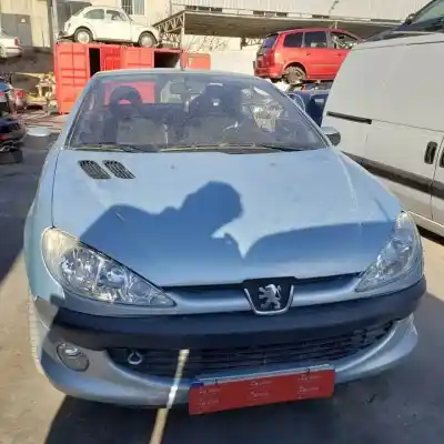 Sloopvoertuig PEUGEOT 206 CC NFU(TU5JP4) van het jaar 2001 aangedreven 