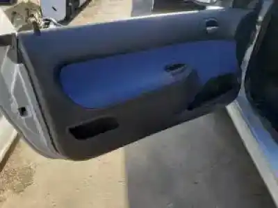 Sloopvoertuig peugeot 206 cc nfu(tu5jp4) van het jaar 2001 aangedreven 