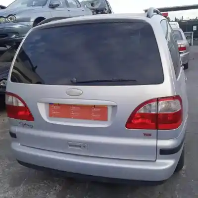 Здавання транспортного засобу ford galaxy (vy) asz року 2002 потужний 