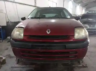 Здавання транспортного засобу renault clio ii fase i (b/cbo) d7f року 1998 потужний 