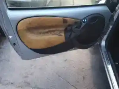 Sloopvoertuig ford ka (ccq) a9a van het jaar 2002 aangedreven 