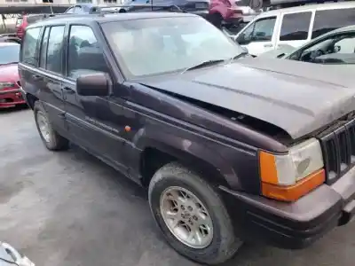 Veículo de Sucata jeep cherokee (xj) 2.5 tdi 4x4 do ano 1996 alimentado 