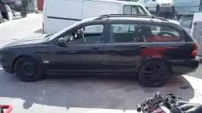 Veículo de Sucata jaguar x-type lj46g do ano 2005 alimentado 