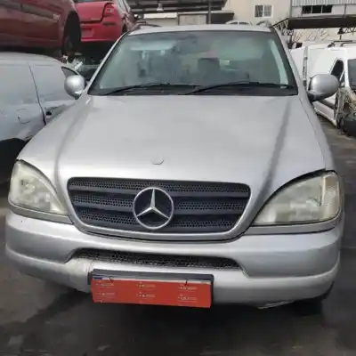 Veículo de Sucata MERCEDES-BENZ CLASE M (W163) M112942 do ano 1997 alimentado 