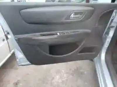 Vehicul casat citroen c4 berlina 9hydv6ted4 al anului 2004 alimentat 