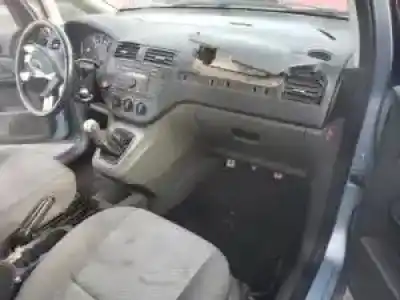 Véhicule à la ferraille ford focus c-max (cap) aoda.aodb.syda.g6da.hwda de l'année 2003 alimenté 