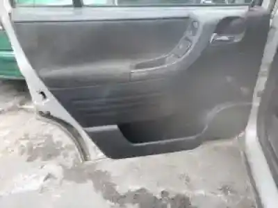 Veículo de Sucata opel zafira a y20dth do ano 2003 alimentado 