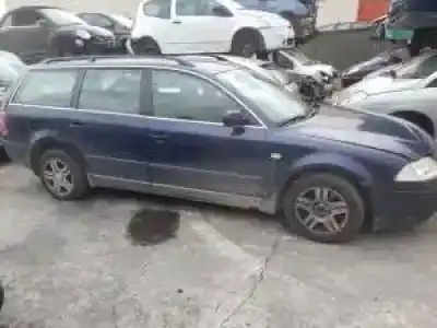 Veículo de Sucata volkswagen passat variant (3b6) awx do ano 2000 alimentado 