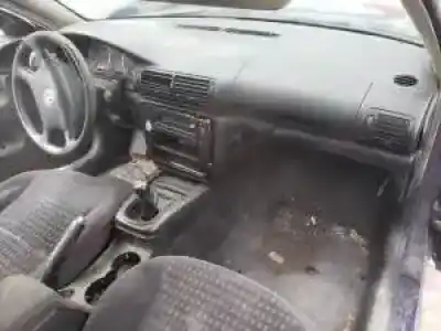 Veículo de Sucata volkswagen passat variant (3b6) awx do ano 2000 alimentado 