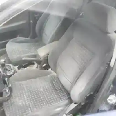 Veículo de Sucata volkswagen passat variant (3b6) awx do ano 2000 alimentado 