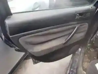 Veículo de Sucata volkswagen passat variant (3b6) awx do ano 2000 alimentado 