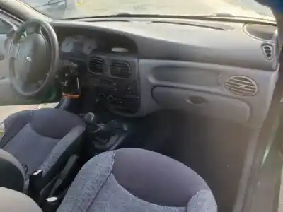 Scrapping Vehicle renault megane i fase 2 cabriolet (ea..) k4m700 .k7m702.k4m700.k4ma7.k4m.k4m708 of the year 1999 powered 