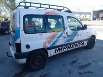 Veicolo di demolizione peugeot partner (s2) rhy dell'anno 2002 alimentato 