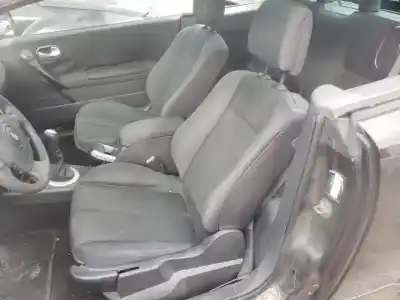 Scrapping Vehicle renault megane ii coupe k4m761.k4mt7.k4m760 of the year 2003 powered 