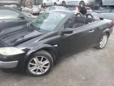 Scrapping Vehicle renault megane ii coupe k4m761.k4mt7.k4m760 of the year 2003 powered 