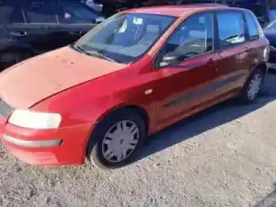 Veículo de Sucata fiat stilo (192) 192a3000 do ano 2002 alimentado 