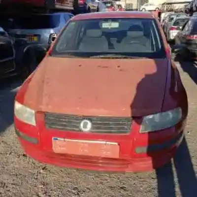 Veicolo di demolizione FIAT STILO (192) 192A3000 dell'anno 2002 alimentato 