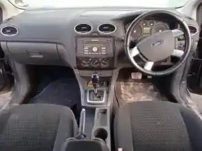 Veículo de Sucata ford focus berlina (cap) aoda do ano 2004 alimentado 