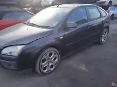 Veículo de Sucata ford focus berlina (cap) aoda do ano 2004 alimentado 