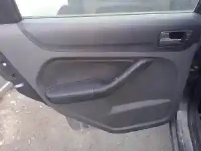 Veículo de Sucata ford focus berlina (cap) aoda do ano 2004 alimentado 