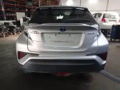 Véhicule à la ferraille TOYOTA                                             C-HR                                                                                                                                                                                                                                                       X2ZR                                                                                                                                                                                                                                                       de l'année 2016 alimenté 